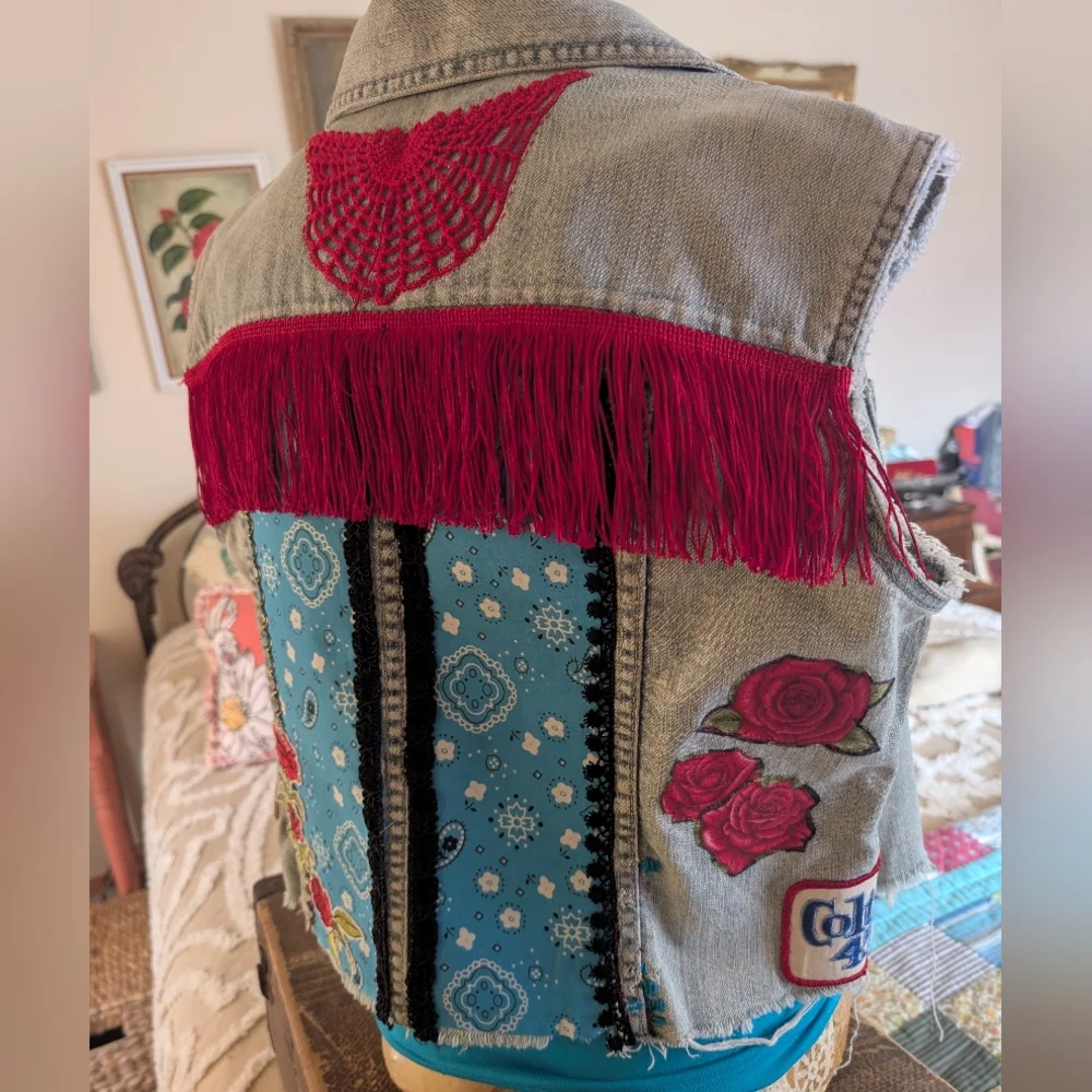 Denim vest, embellished w fabrics, fringe, cowboy boot patch, HANDMADE ITEM - Picture 4 of 11